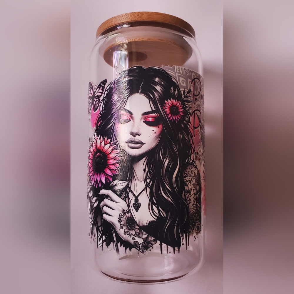 Hand pressed 20oz glass cup